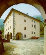 casa pellegrino.jpg (16964 byte)
